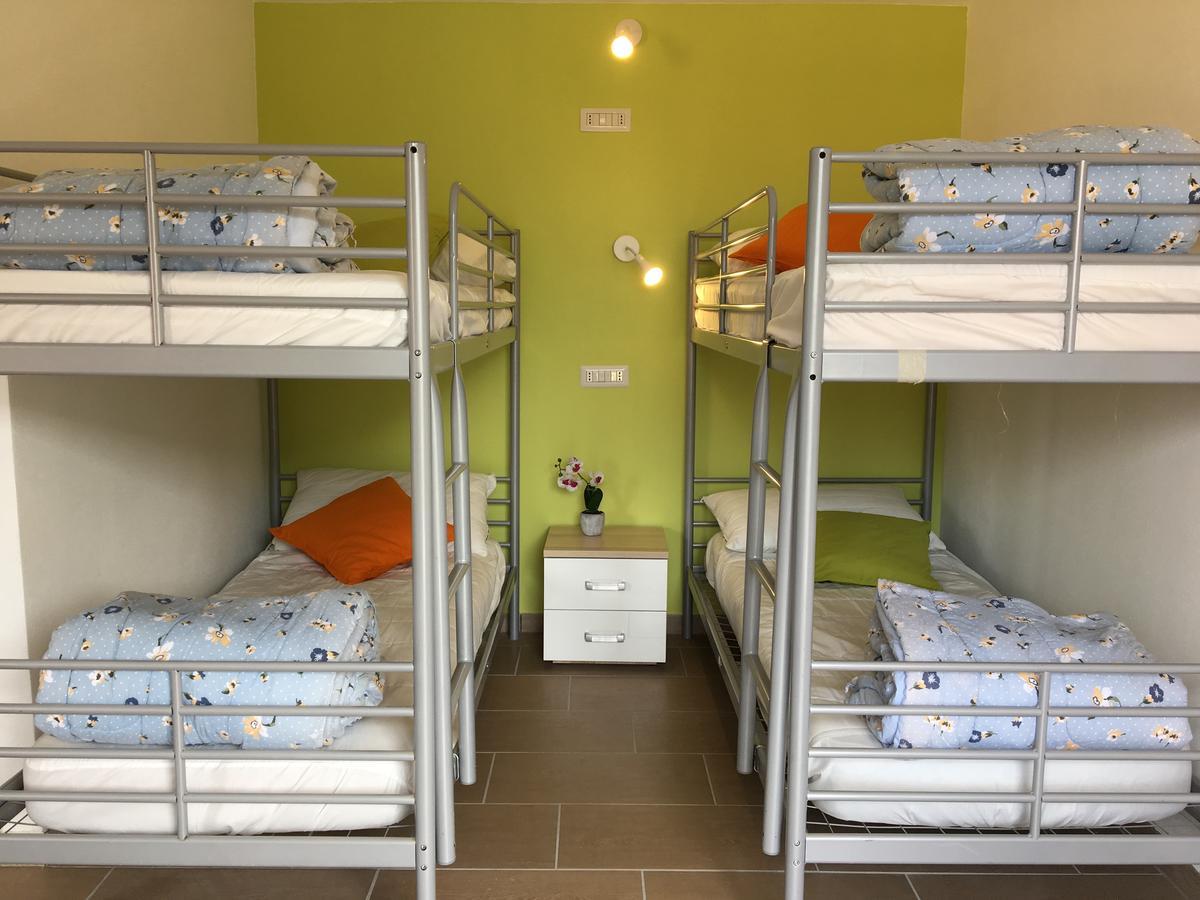 Ostello Casa Emmaus Maccagno المظهر الخارجي الصورة