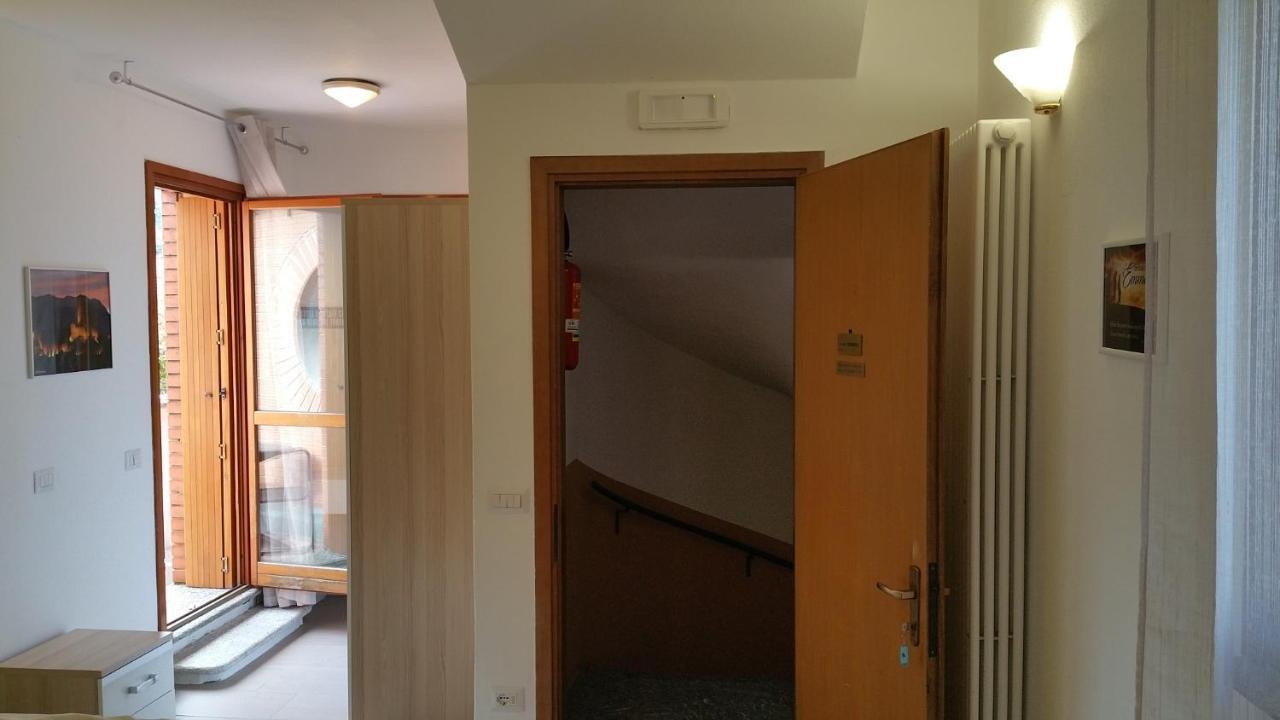 Ostello Casa Emmaus Maccagno المظهر الخارجي الصورة
